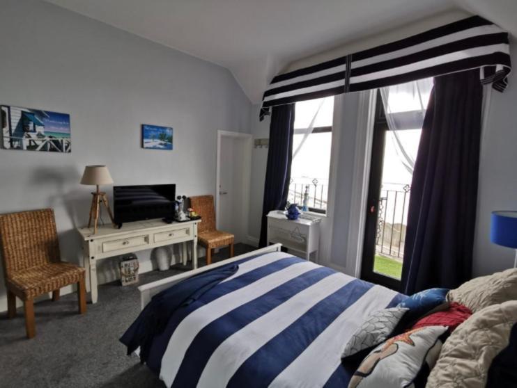 Conlyn House Bed & Breakfast Newcastle  Ngoại thất bức ảnh
